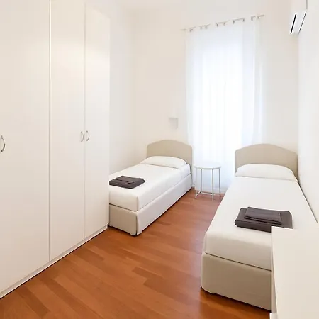 Apartamento Casa Ozanam - Quiet&spacious 6 Beds - Metro Lima Buenos Aires - Duomo 8 Min *