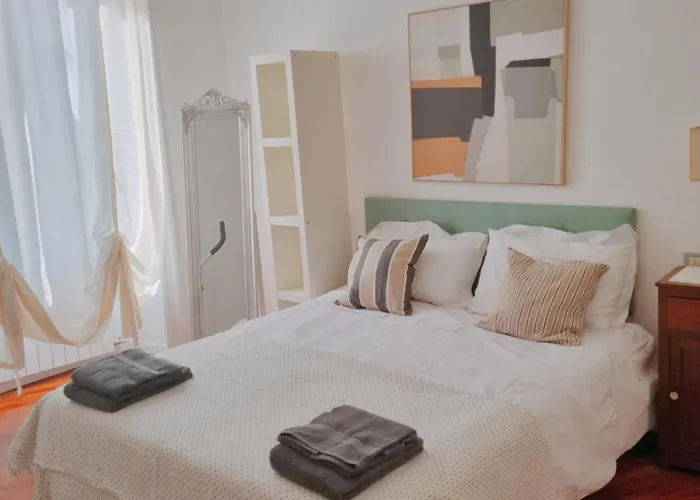 Casa Ozanam - Quiet And Spacious 6 Beds - Metro Lima Buenos Aires - Duomo 8 Min